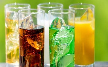 المشروبات الغازية في رمضان.. سمٌ في كأس